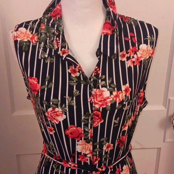 Striped floral dress - Picture 2 of 3